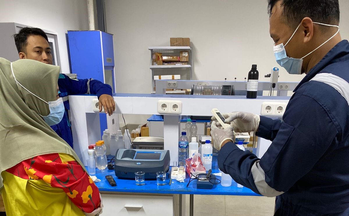 Penyedia Bahan Kimia Analis dan Perlengkapan Laboratorium 